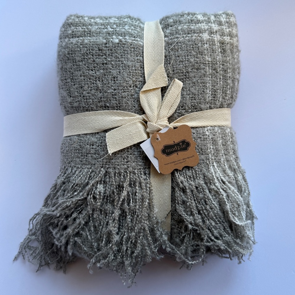 Mud Pie Gray Criss Cross Blanket NWT